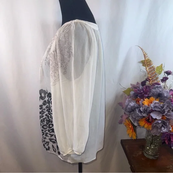 IN Studio Sheer Leopard Print Blouse Cream Black Boho Chic Top L - Picture 2 of 8